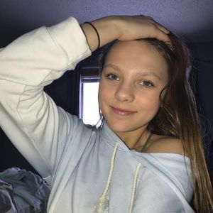 Meet your Posher, Kari